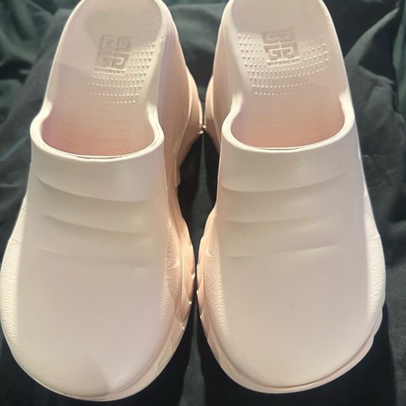 Givenchy Marshmallow Wedge - Picture 4 of 5